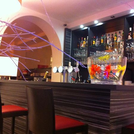 Albert Premier Hotel Bagnoles-de-l'Orne Dış mekan fotoğraf