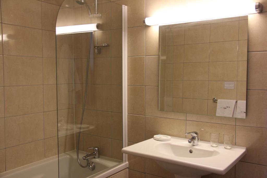 Albert Premier Hotel Bagnoles-de-l'Orne Dış mekan fotoğraf