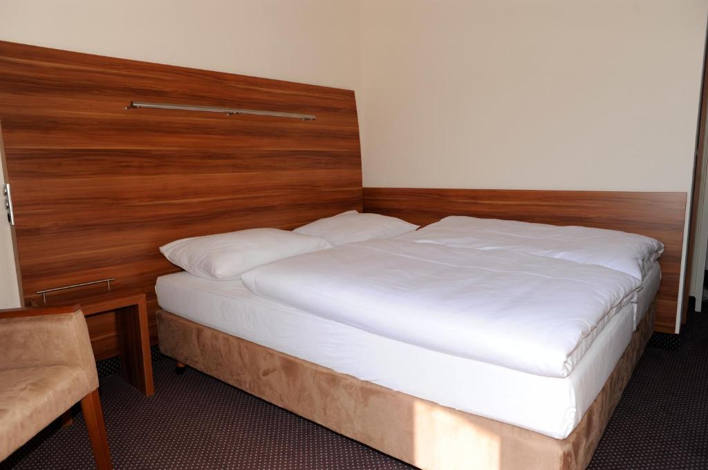 Albert Premier Hotel Bagnoles-de-l'Orne Oda fotoğraf